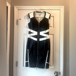 Karen Millen blank and white dress